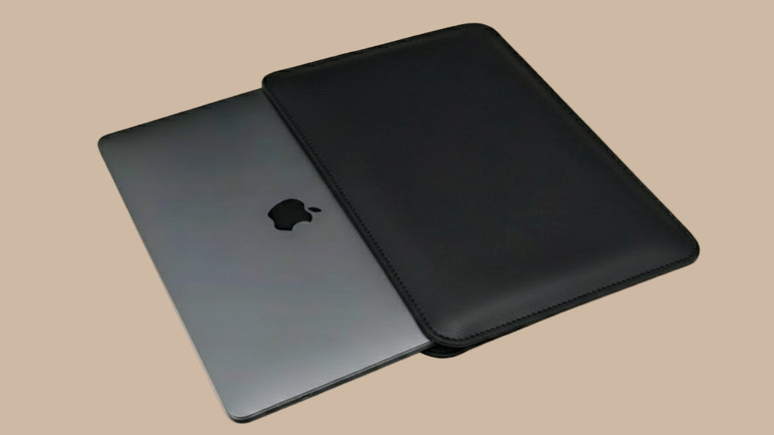 Minimalistische MacBook Air Hülle mit Filz