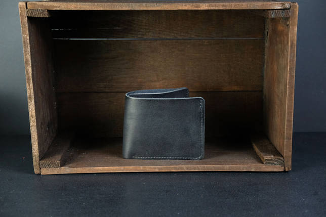 Doppelt gefaltete Brieftasche