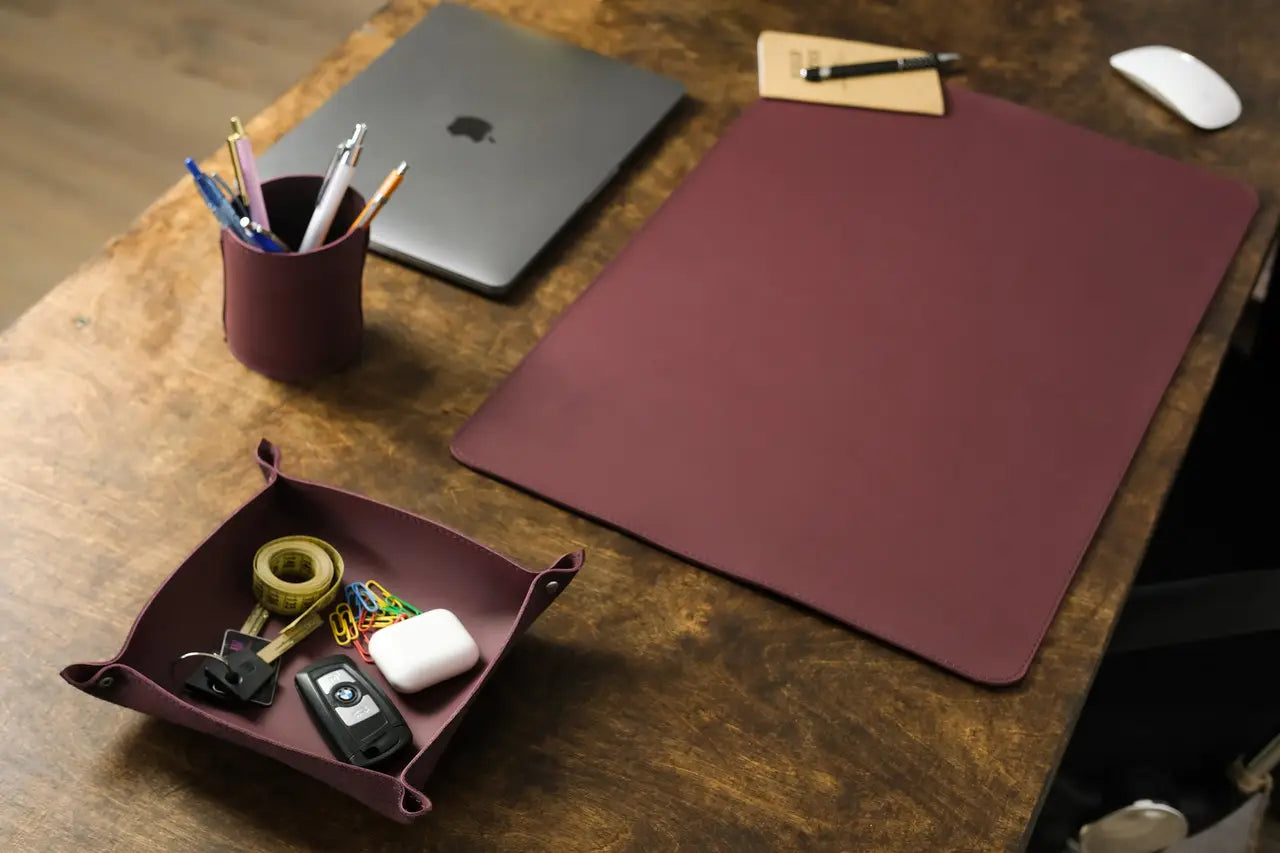 Schreibtisch-Set aus Leder