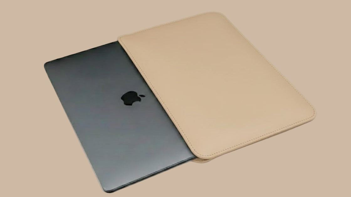 Minimalistische MacBook Air Hülle mit Filz