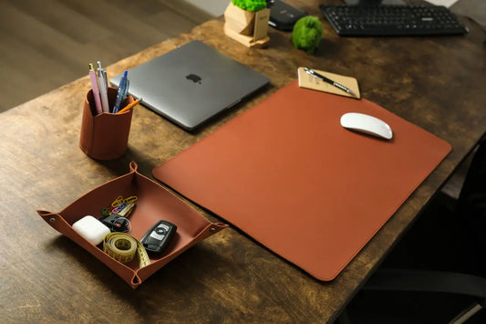 Schreibtisch-Set aus Leder